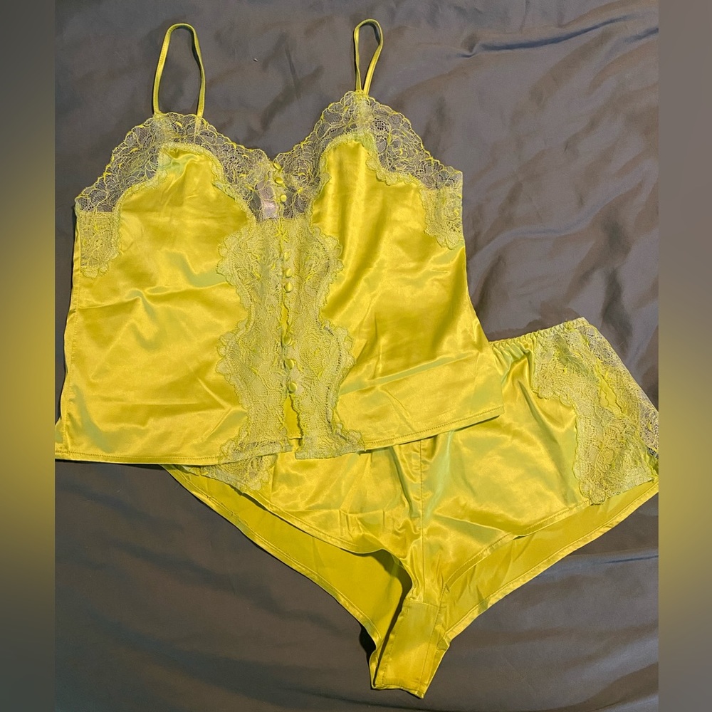 Savage X Fenty Lingerie Set